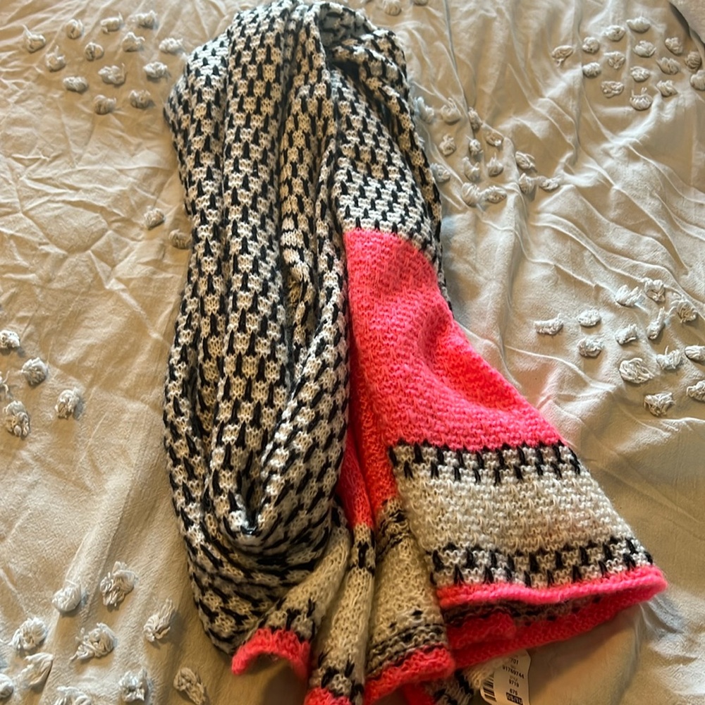 Aeropostale new with tags scarf